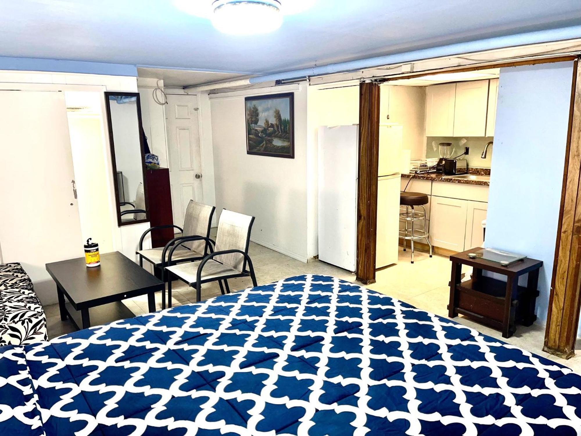 Lga Airport Near, Walk In Bsmt In A Private House! Apartamento Nueva York